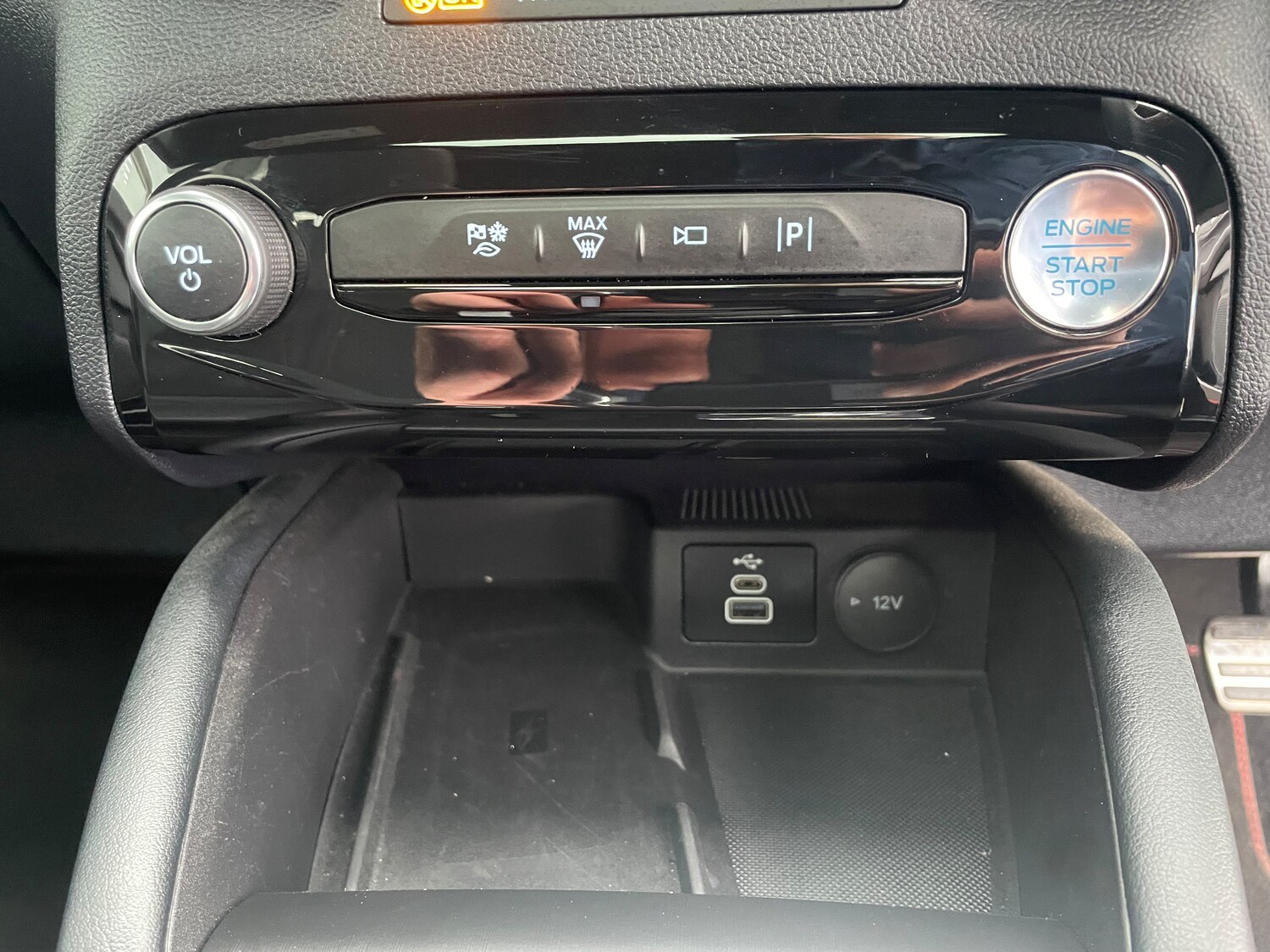 Used Ford Kuga 2024 for sale - 77604275: Photo 14