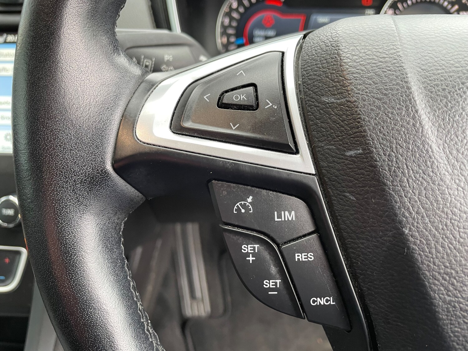 Used Ford Mondeo 2018 for sale - 77629633: Photo 28