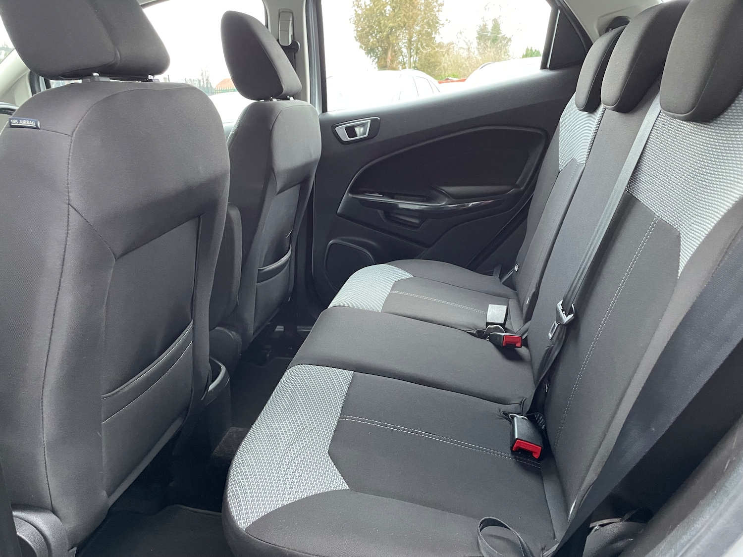 Used Ford Ecosport 2015 for sale - 77460764: Photo 15