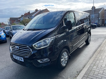 Used Ford Tourneo Custom 2022 for sale - 77000777: Photo