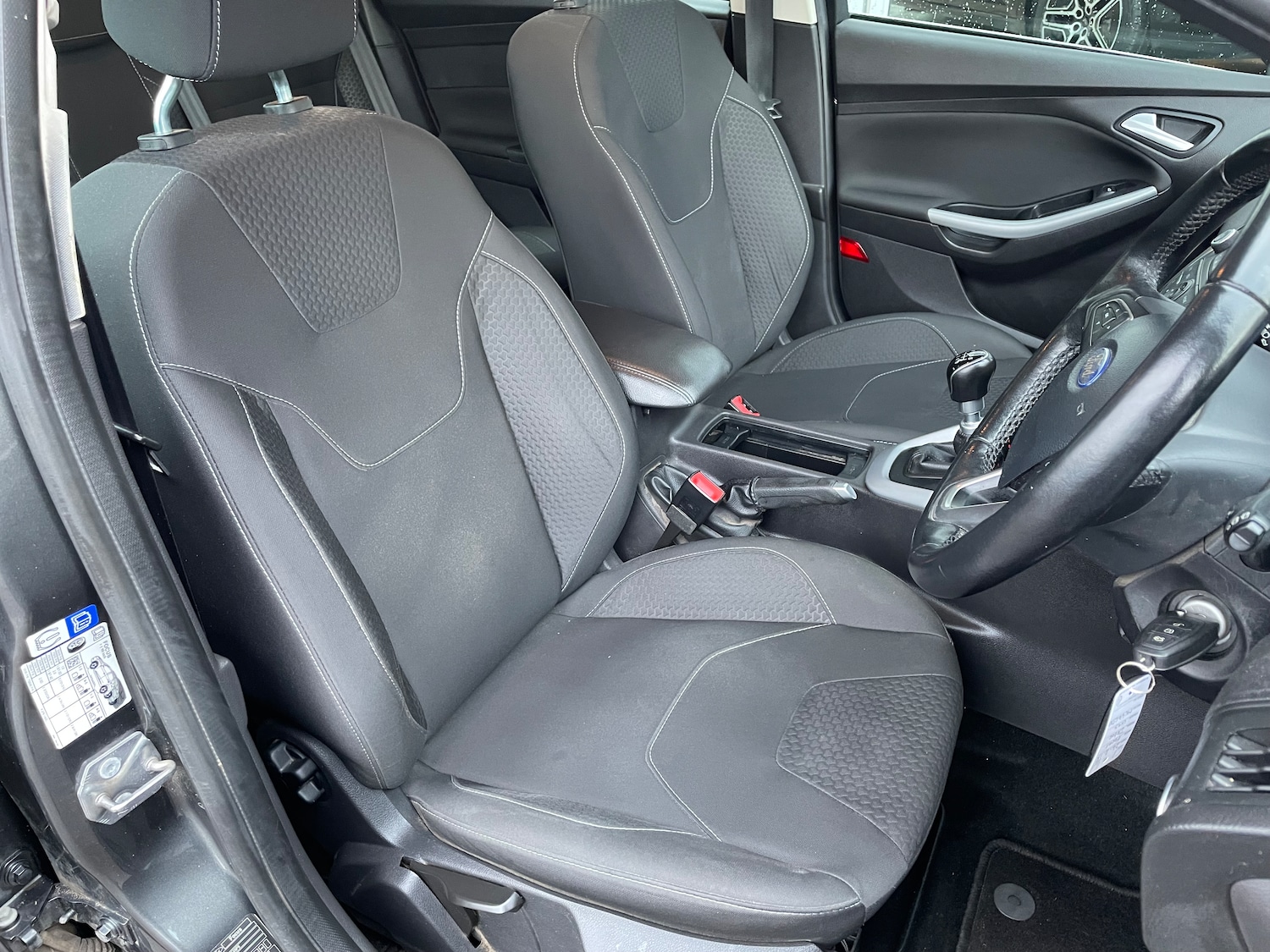 Used Ford Focus 2015 for sale - 77555559: Photo 12