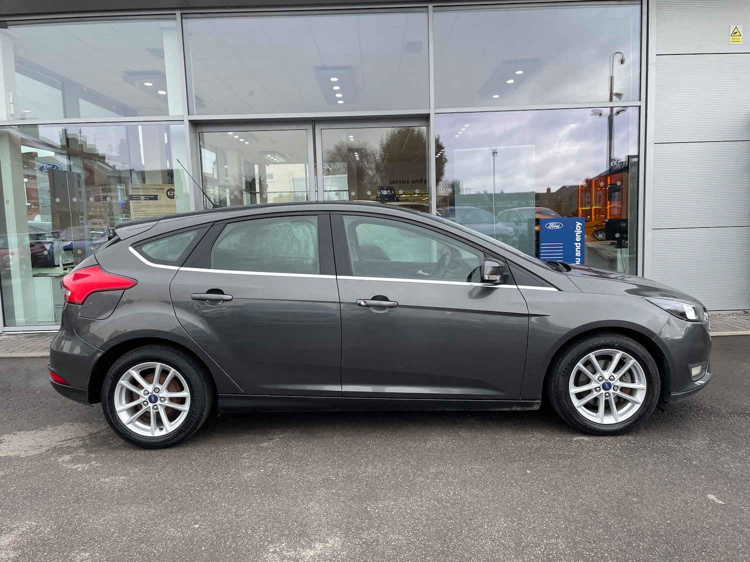 Used Ford Focus 2015 for sale - 77555559: Photo 7