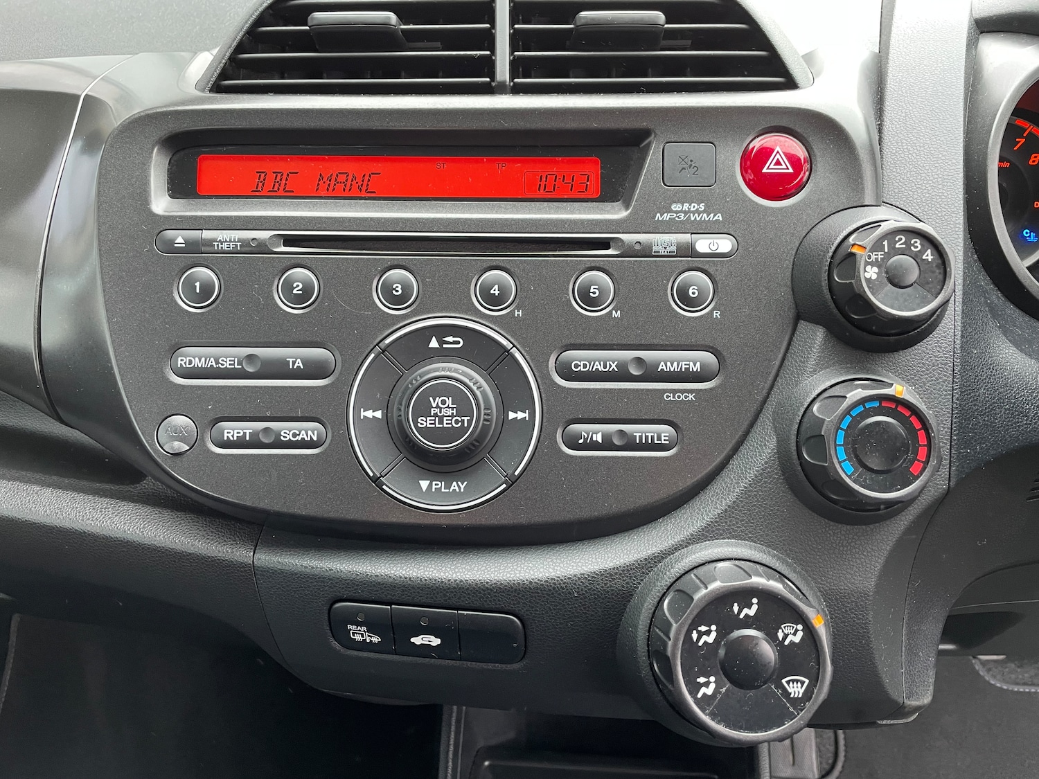 Used Honda Jazz 2013 for sale - 77813761: Photo 18