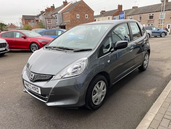 Used Honda Jazz 2013 for sale - 77813761: Photo