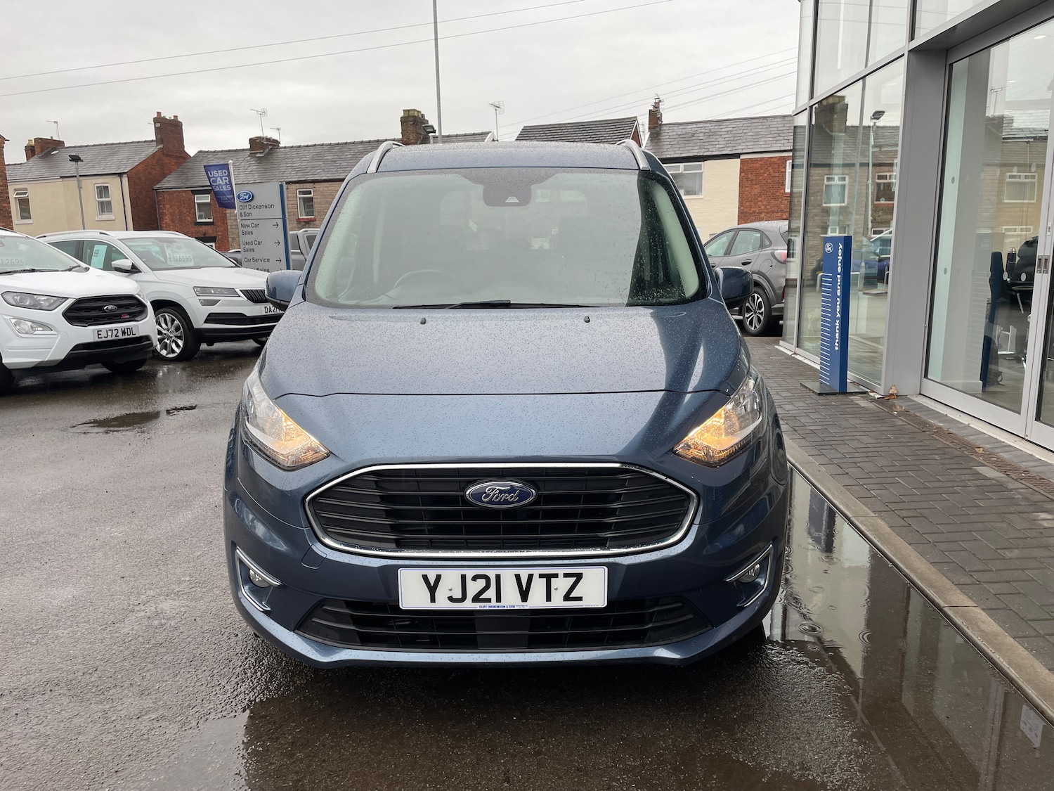 Used Ford Tourneo Connect 2021 for sale - 77000615: Photo 2