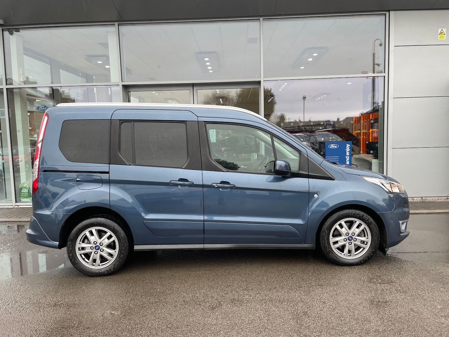 Used Ford Tourneo Connect 2021 for sale - 77000615: Photo 7