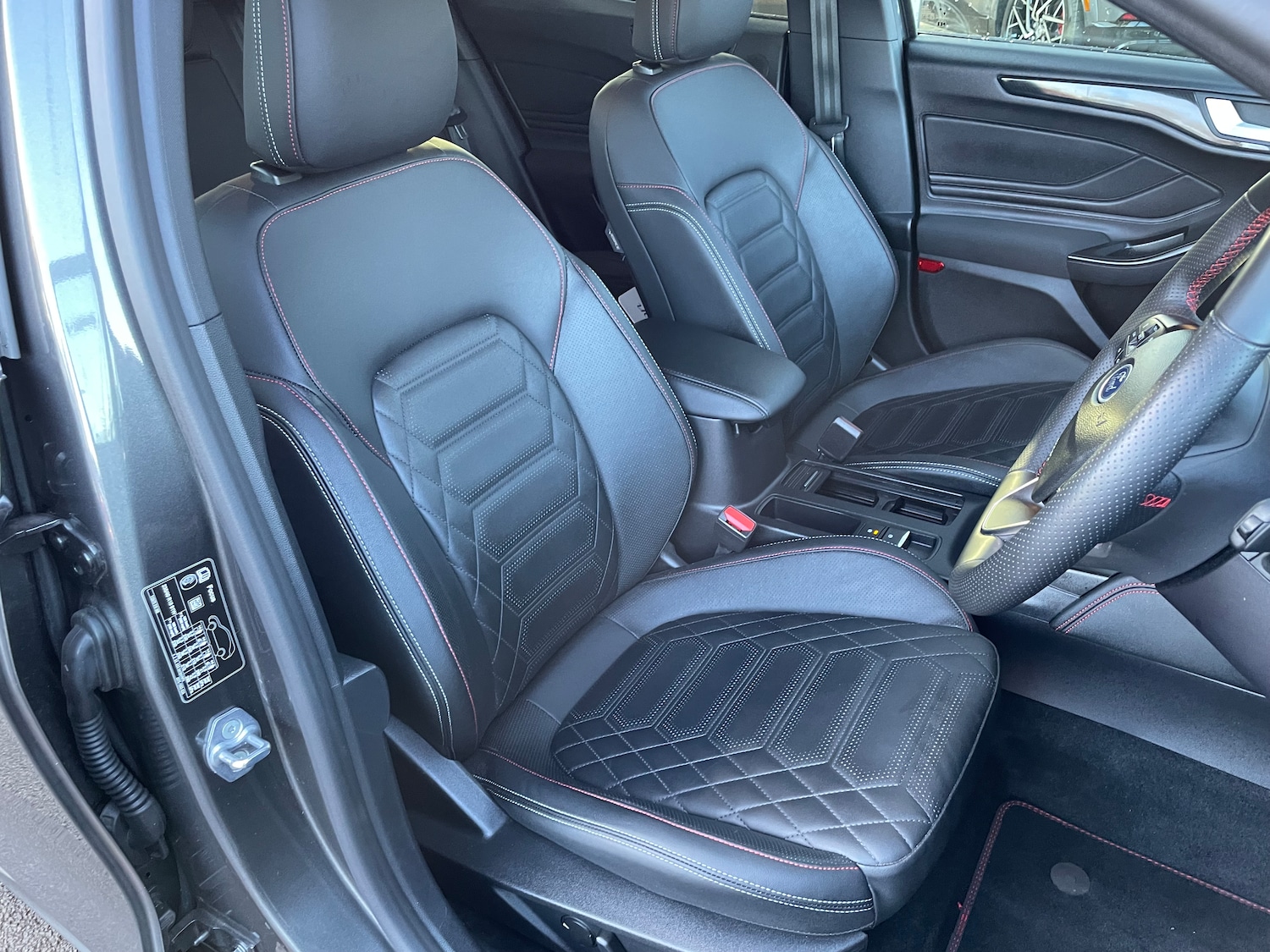 Used Ford Focus 2023 for sale - 77000596: Photo 12