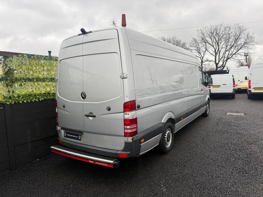 Used Mercedes-Benz Sprinter 2018 for sale - 77213000: Photo 8