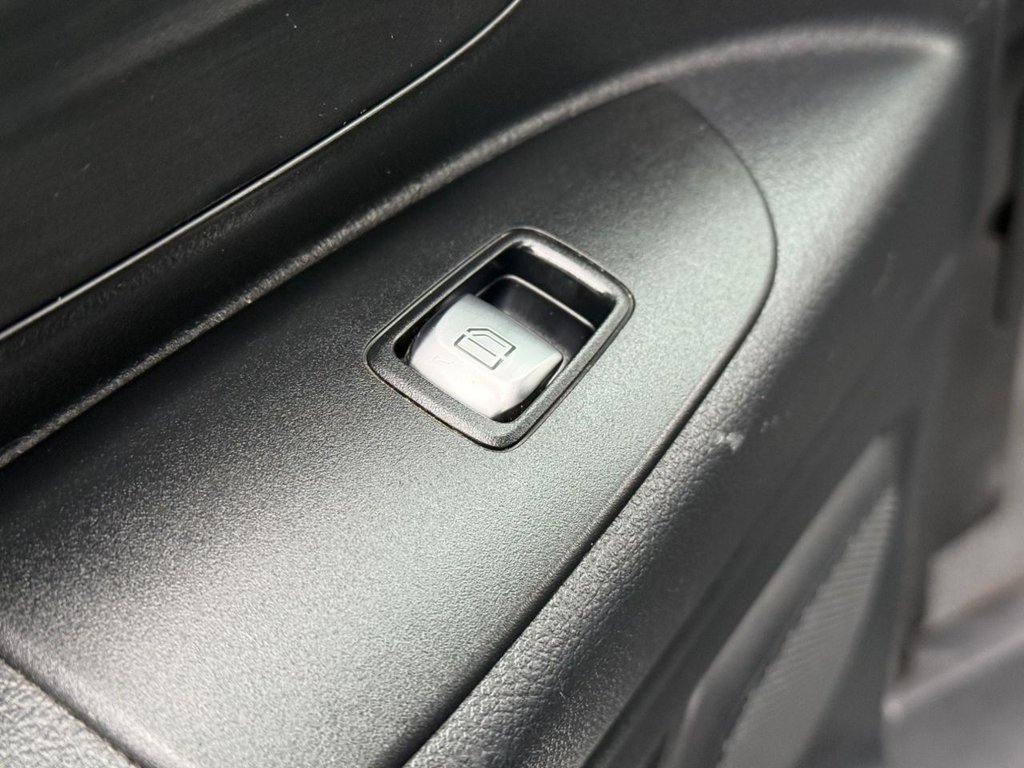 Used Mercedes-Benz Vito 2021 for sale - 76867927: Photo 34