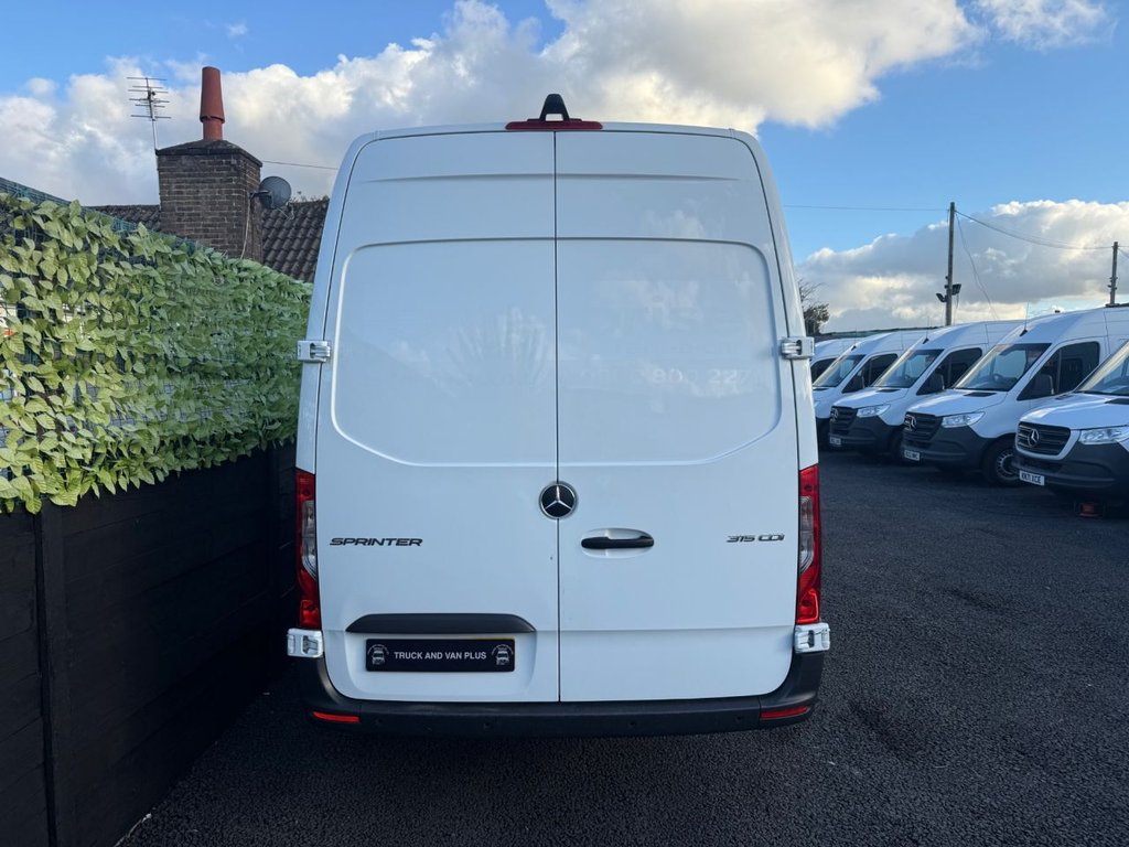 Used Mercedes-Benz Sprinter 2023 for sale - 76520548: Photo 8