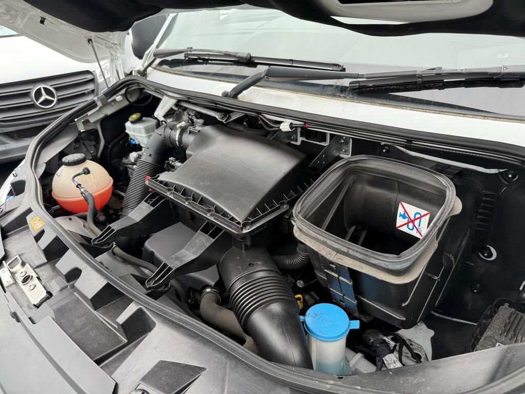 Vehicle 33
