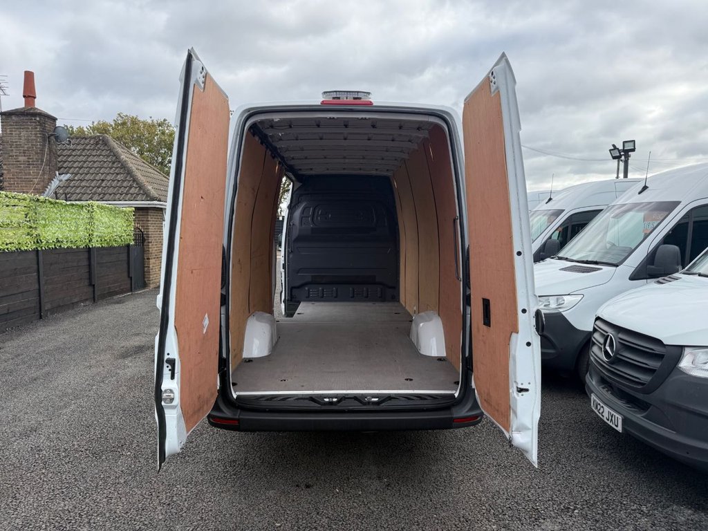 Used Mercedes-Benz Sprinter 2023 for sale - 76386419: Photo 17