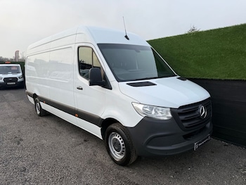 Mercedes-Benz Sprinter feature image