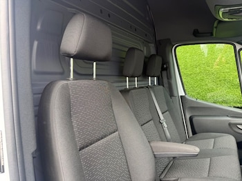 Used Mercedes-Benz Sprinter 2022 for sale - 79551282: Photo