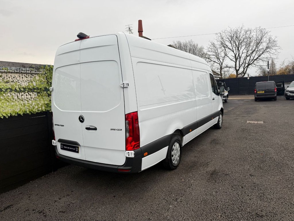 Used Mercedes-Benz Sprinter 2022 for sale - 76883533: Photo 8