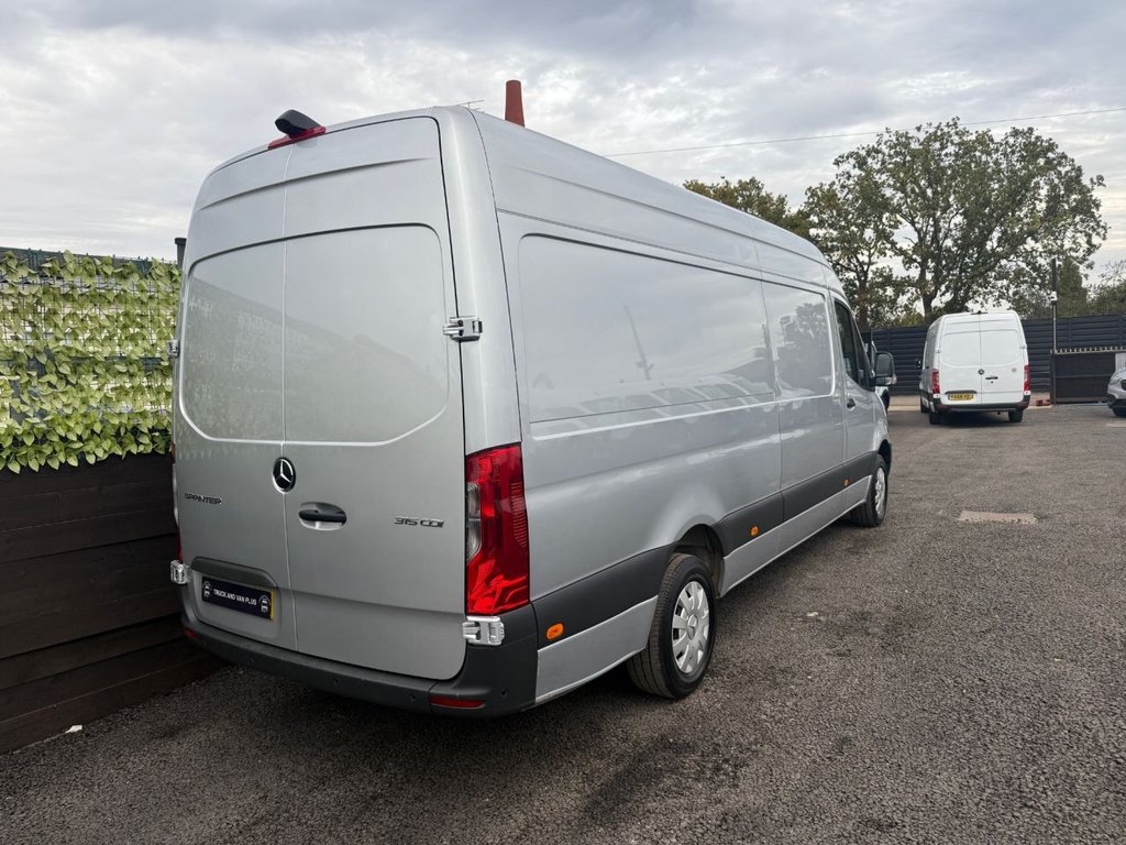 Used Mercedes-Benz Sprinter 2022 for sale - 76147837: Photo 8