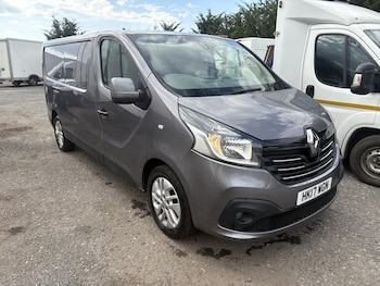 Used Renault Trafic 2017 for sale - 76666101: Photo