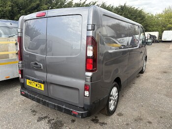 Used Renault Trafic 2017 for sale - 76666101: Photo