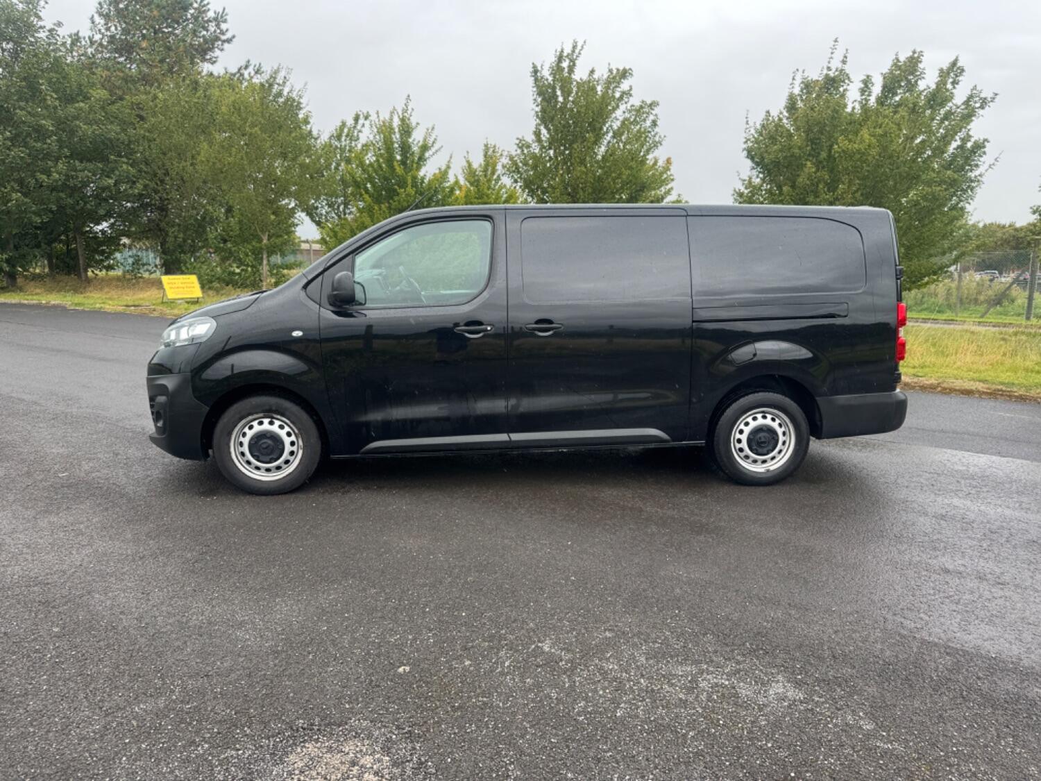 Used Vauxhall Vivaro 2022 for sale - 76794474: Photo 2