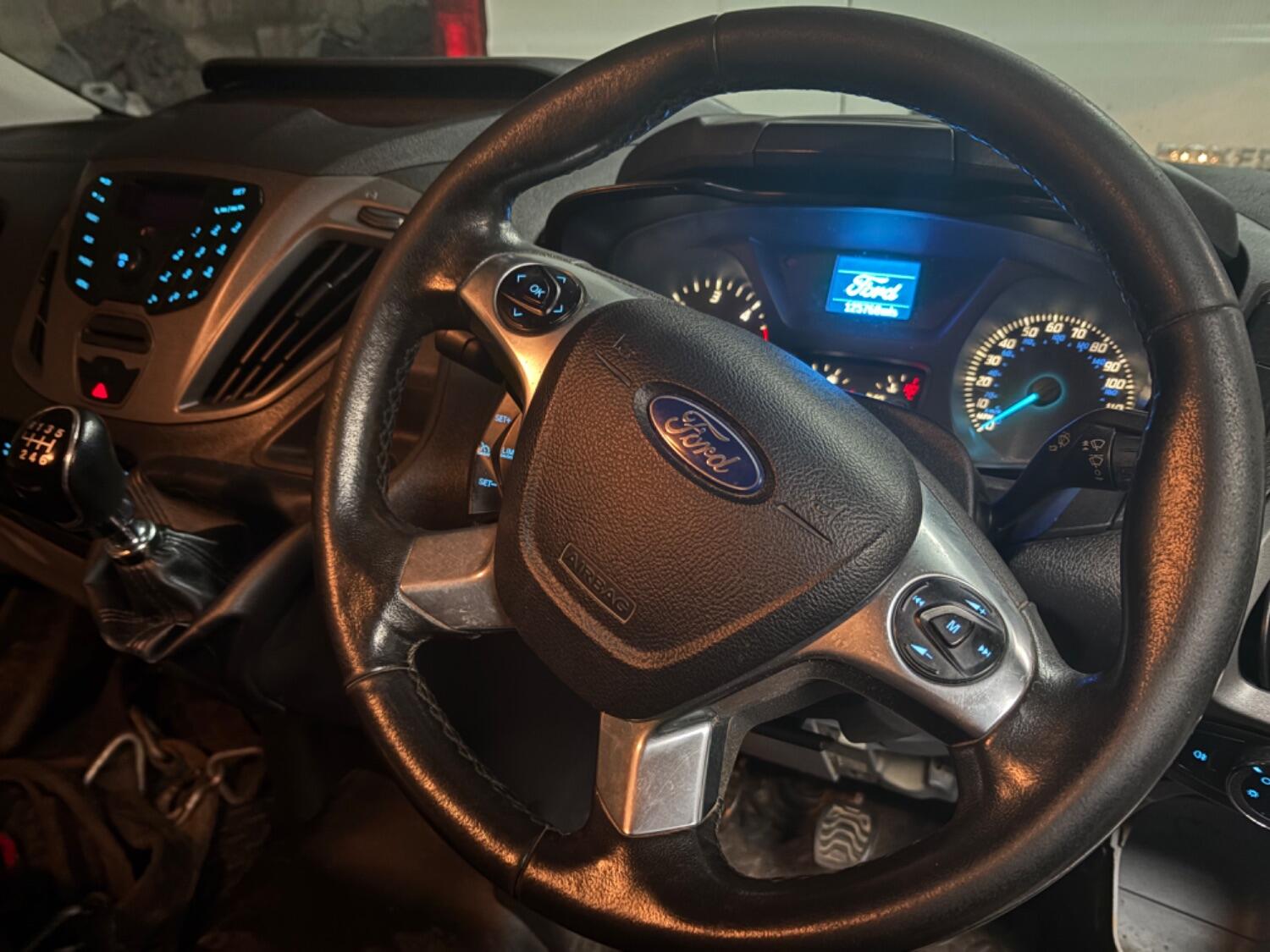 Used Ford Transit Custom 2016 for sale - 76070376: Photo 8