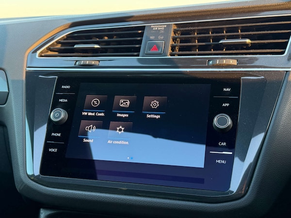 Used Volkswagen Tiguan 2018 for sale - 74308860: Photo 55