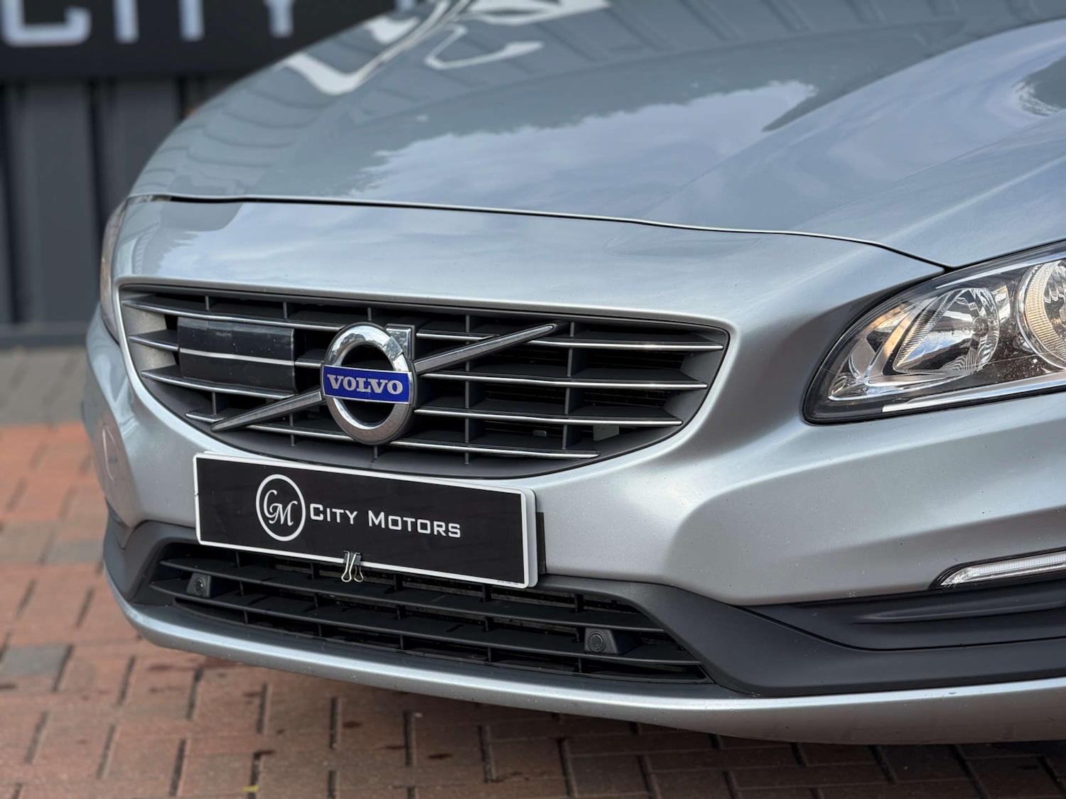 Used Volvo V60 2018 for sale - 76006108: Photo 10