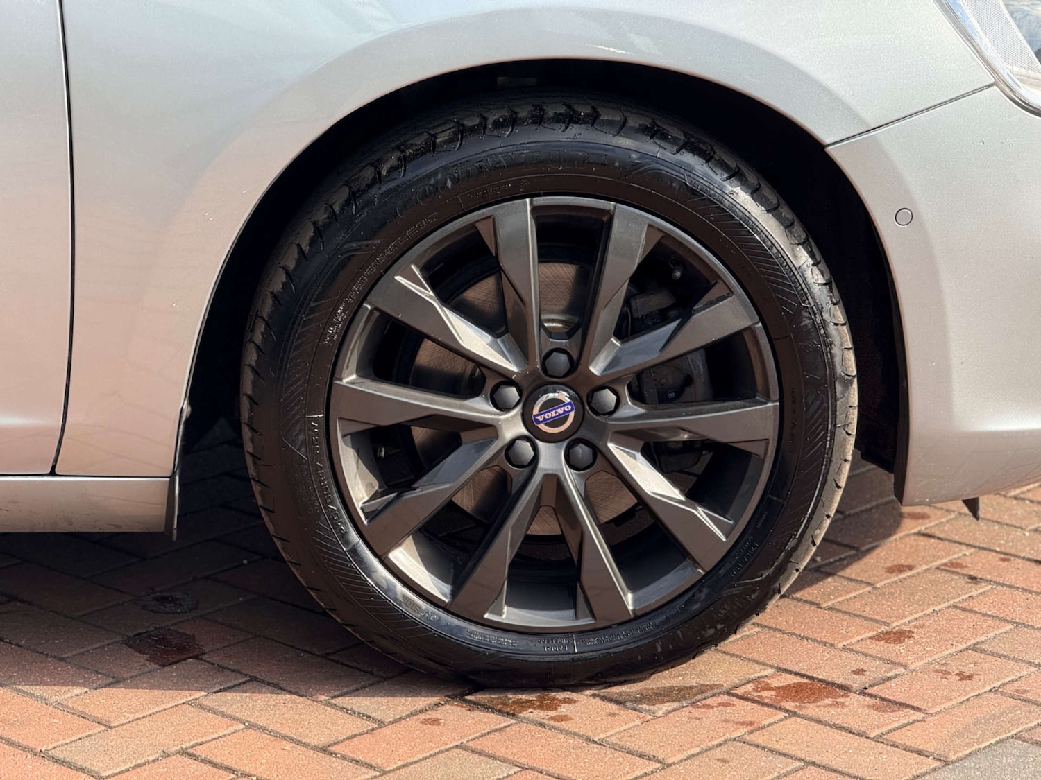 Used Volvo V60 2018 for sale - 76006108: Photo 17