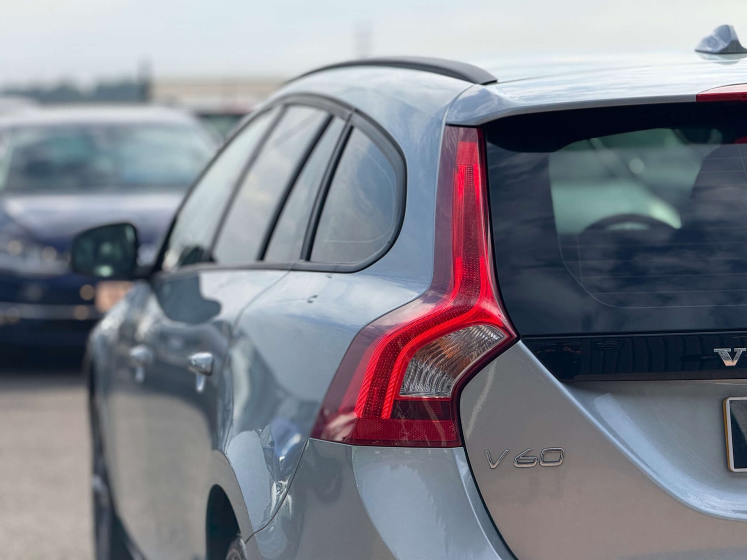 Used Volvo V60 2018 for sale - 76006108: Photo 19