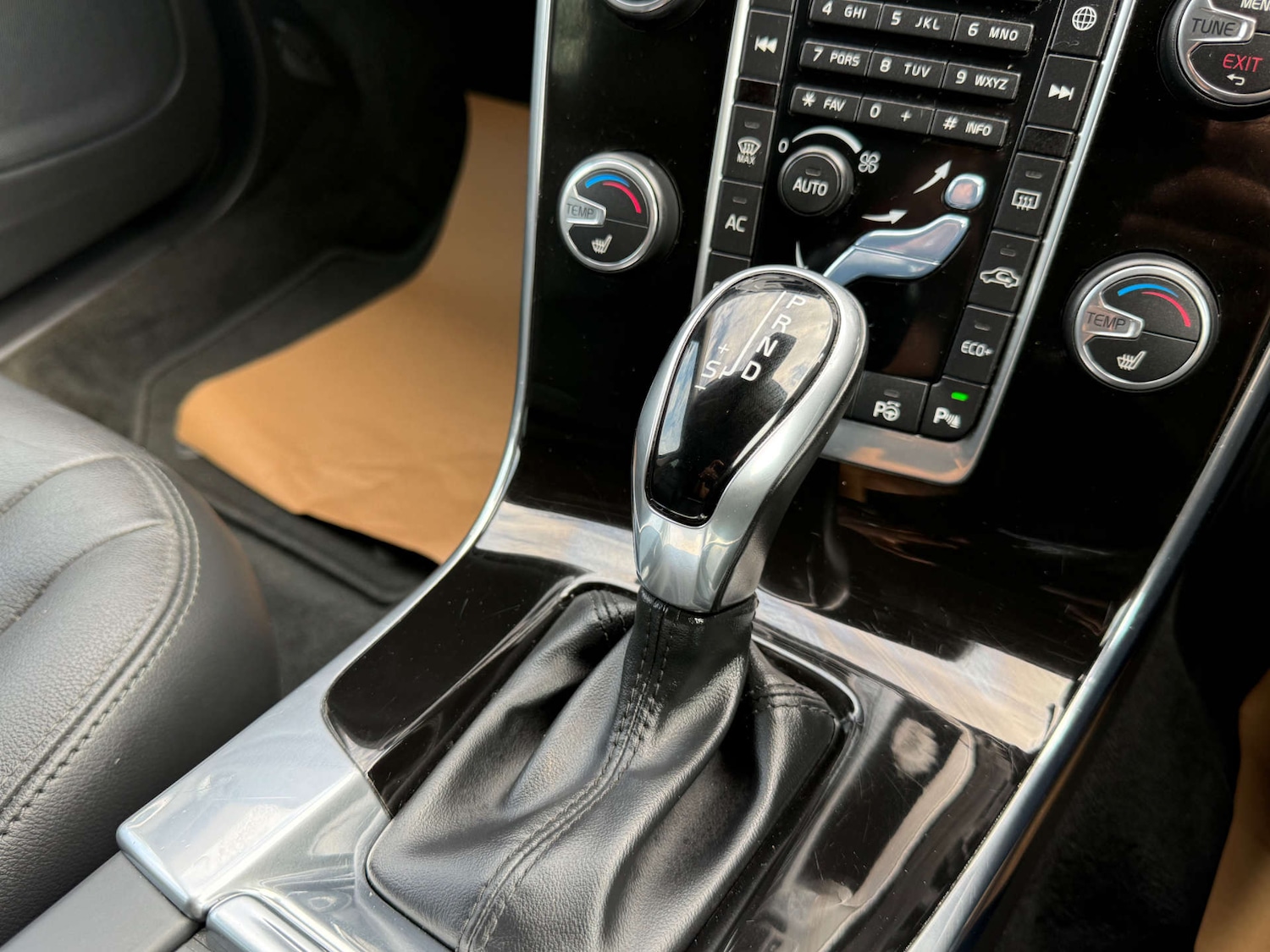 Used Volvo V60 2018 for sale - 76006108: Photo 30