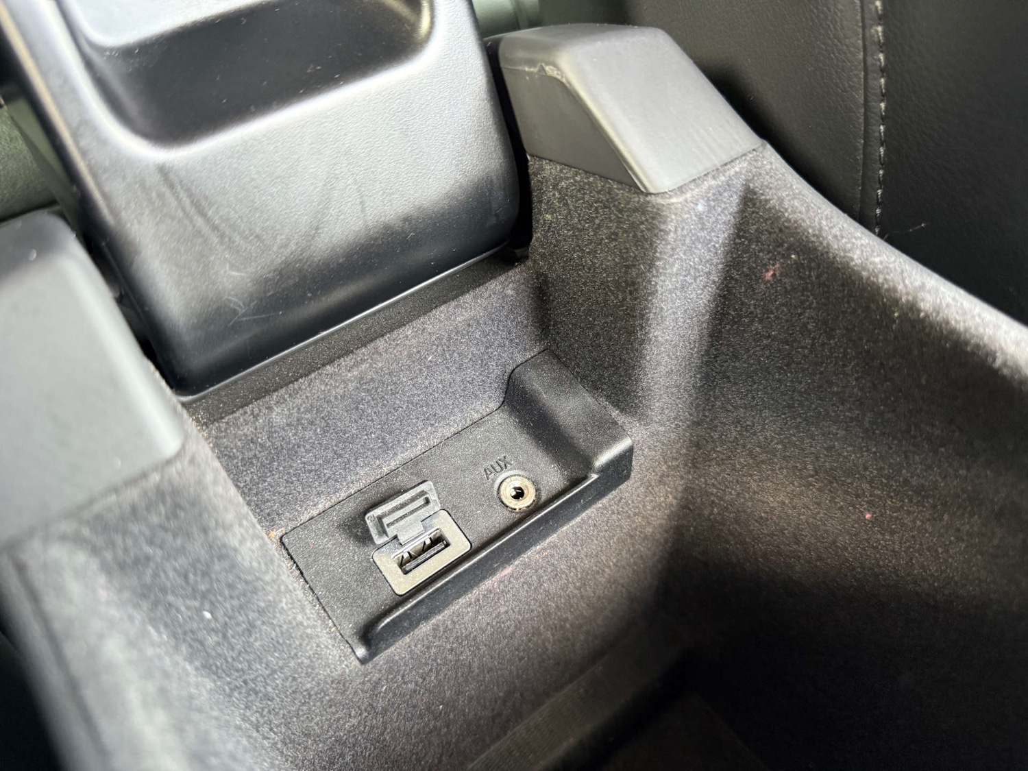 Used Volvo V60 2018 for sale - 76006108: Photo 36