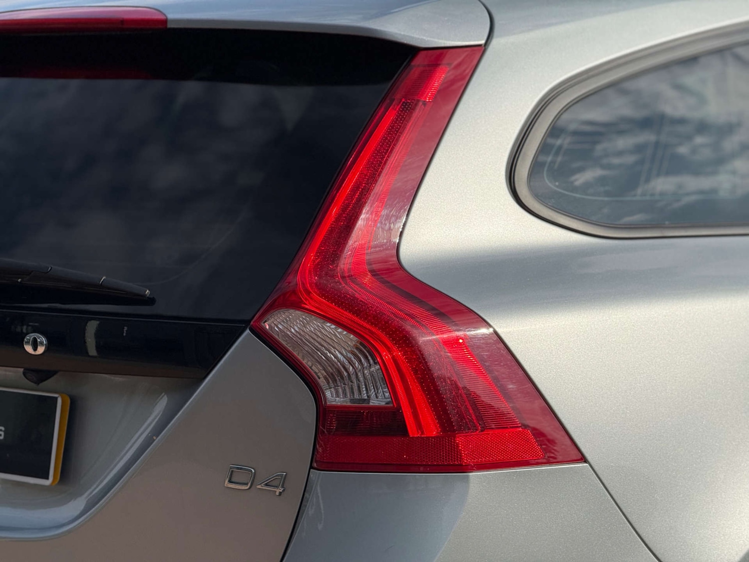 Used Volvo V60 2018 for sale - 76006108: Photo 48