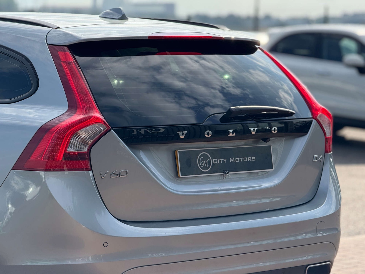 Used Volvo V60 2018 for sale - 76006108: Photo 51