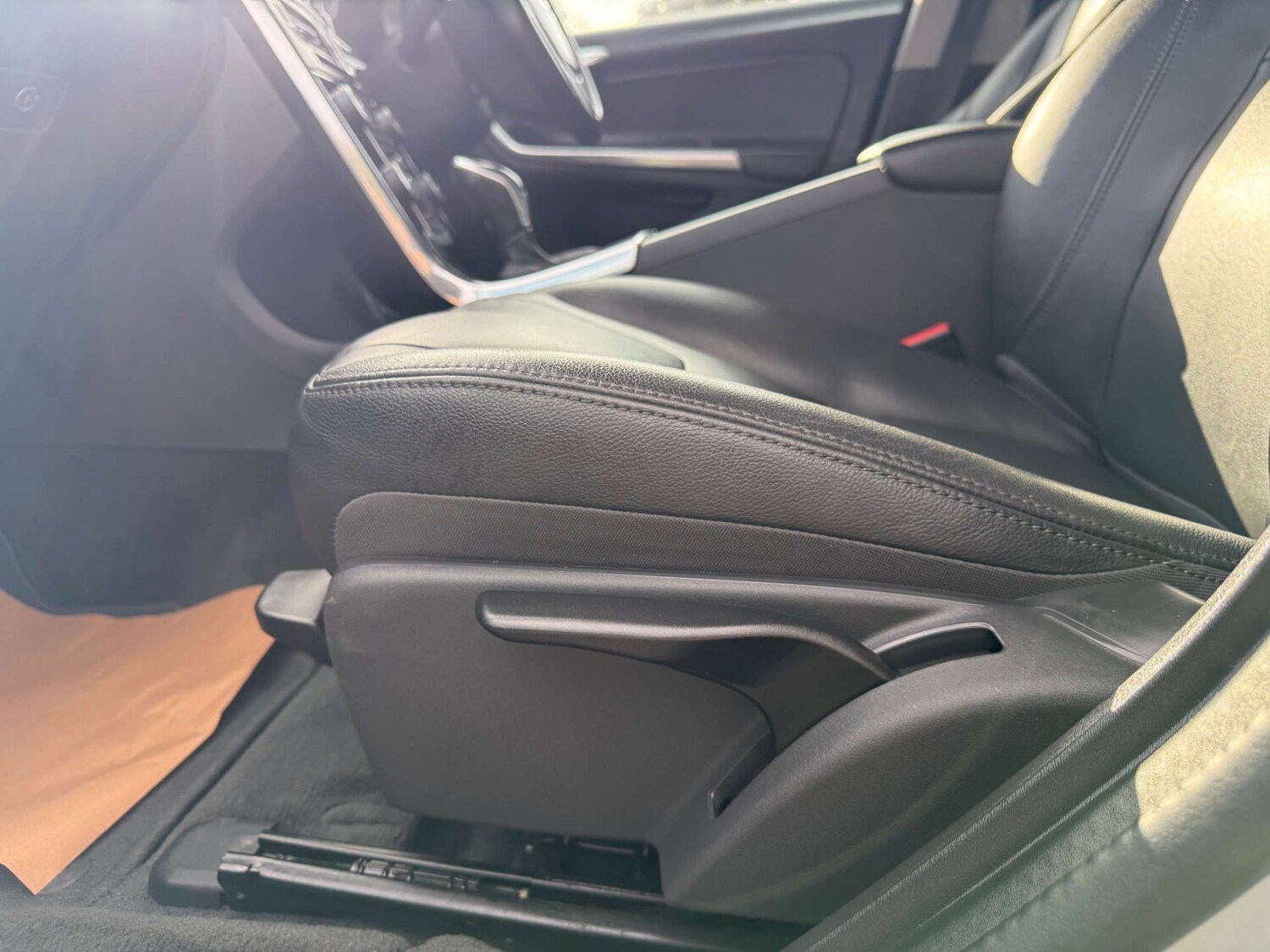 Used Volvo V60 2018 for sale - 76006108: Photo 79