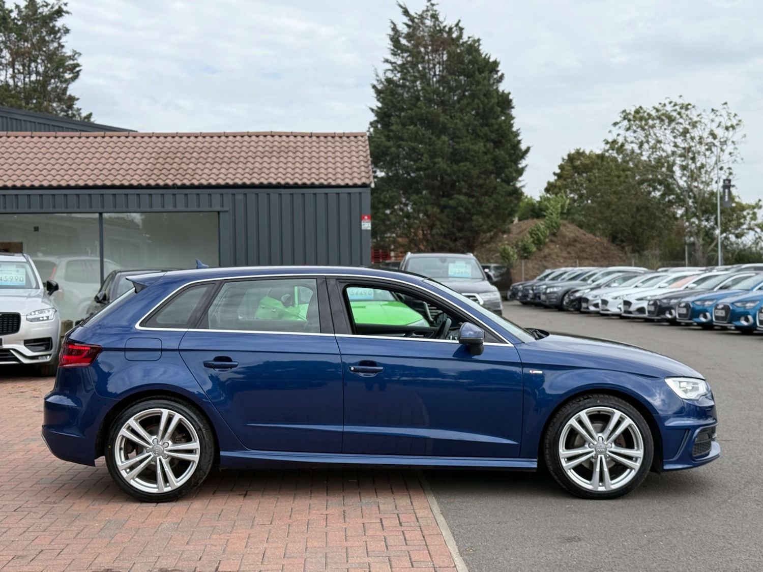 Used Audi A3 2014 for sale - 76177680: Photo 5