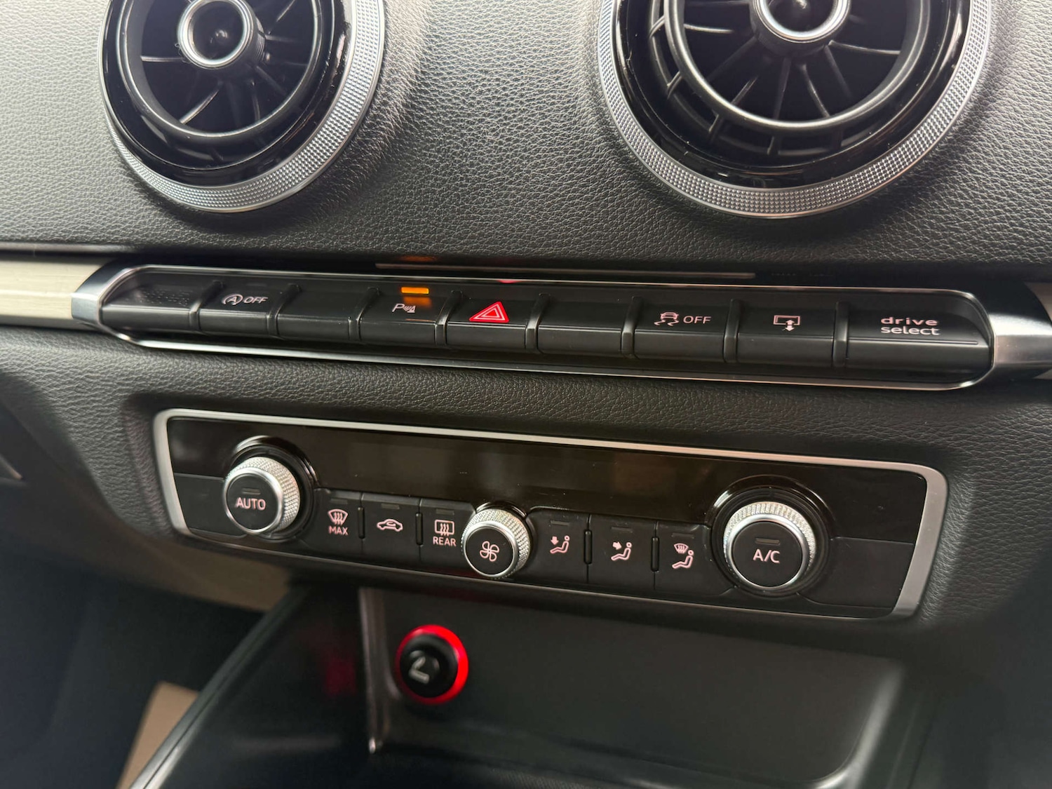Used Audi A3 2014 for sale - 76177680: Photo 70
