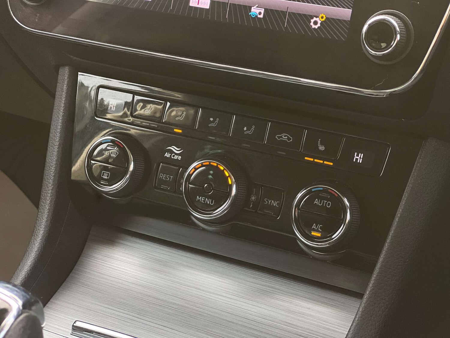 Used Skoda Superb 2019 for sale - 77449564: Photo 25