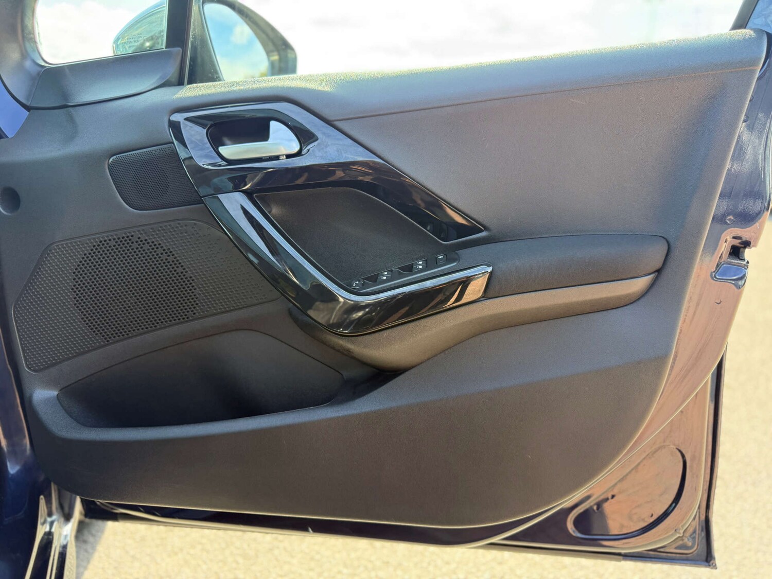 Used Peugeot 208 2019 for sale - 75971115: Photo 23