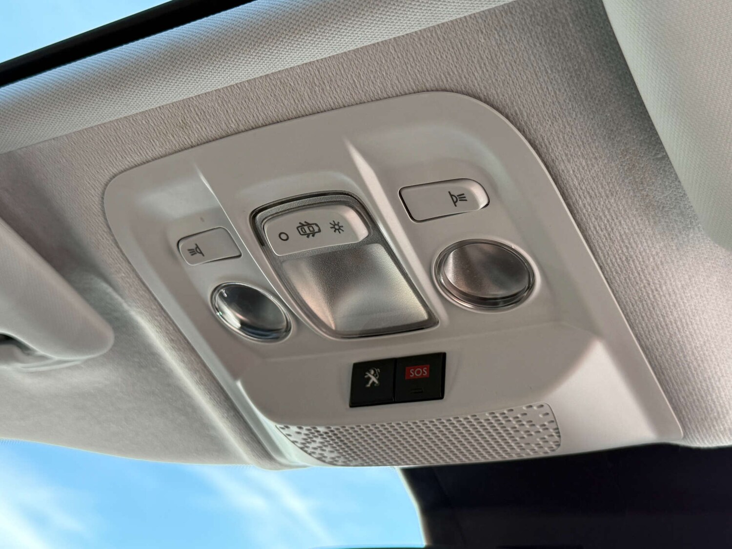 Used Peugeot 208 2019 for sale - 75971115: Photo 32