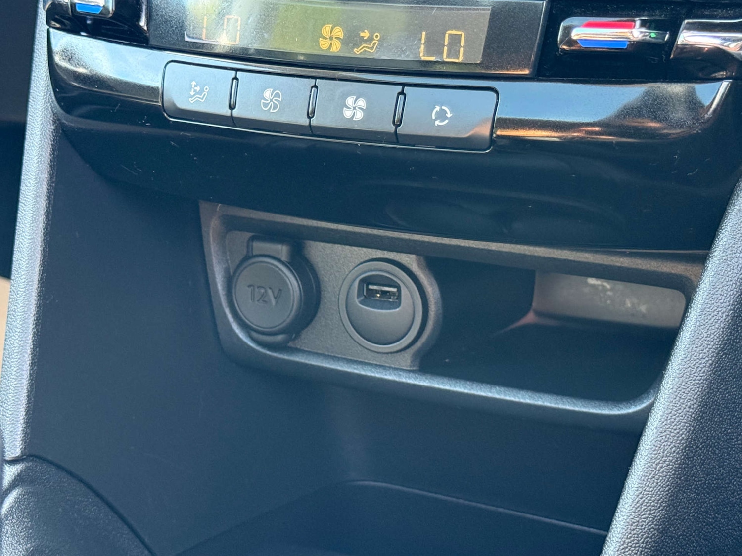 Used Peugeot 208 2019 for sale - 75971115: Photo 33