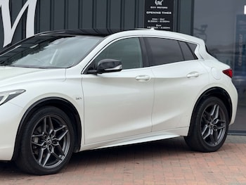 Used Infiniti Q30 2017 for sale - 78617764: Photo