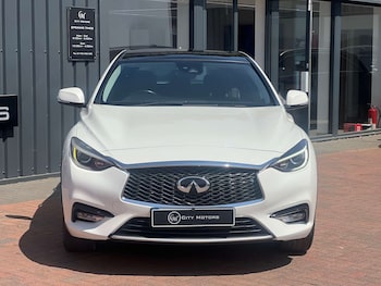 Used Infiniti Q30 2017 for sale - 79289377: Photo