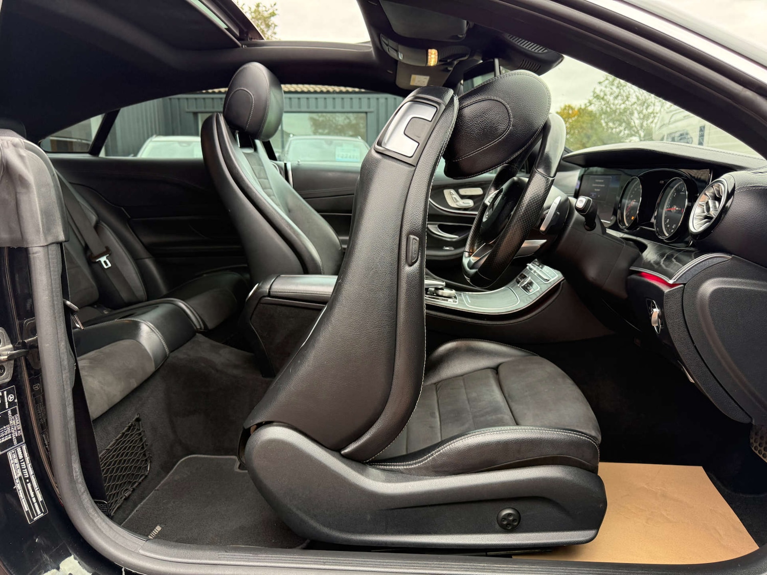 Used Mercedes-Benz E Class 2018 for sale - 76026245: Photo 36