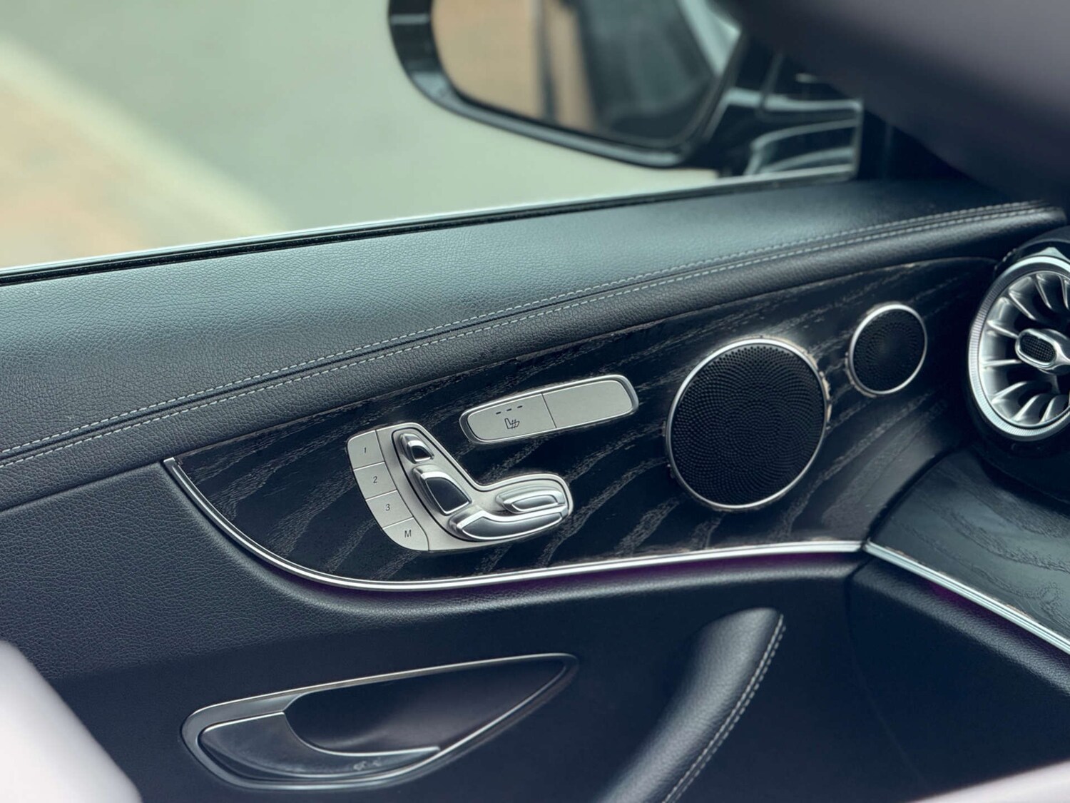 Used Mercedes-Benz E Class 2018 for sale - 76026245: Photo 41