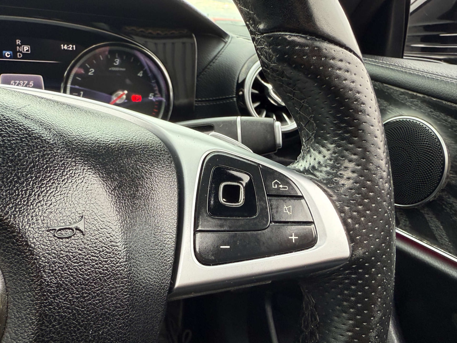 Used Mercedes-Benz E Class 2018 for sale - 76026245: Photo 73