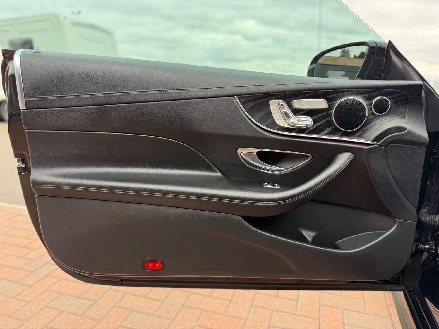 Used Mercedes-Benz E Class 2018 for sale - 76026245: Photo 95