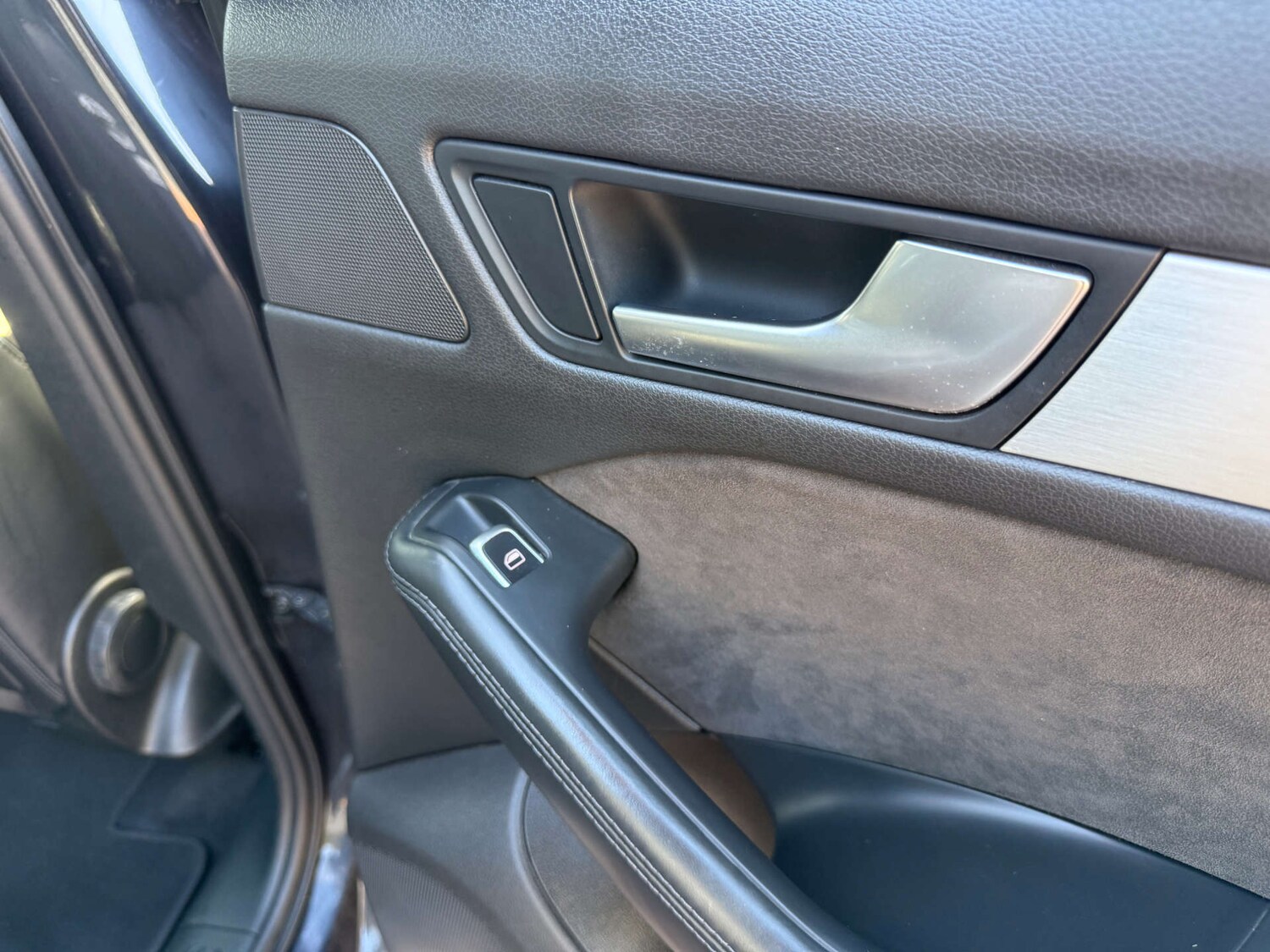 Used Audi Q5 2016 for sale - 76026243: Photo 84