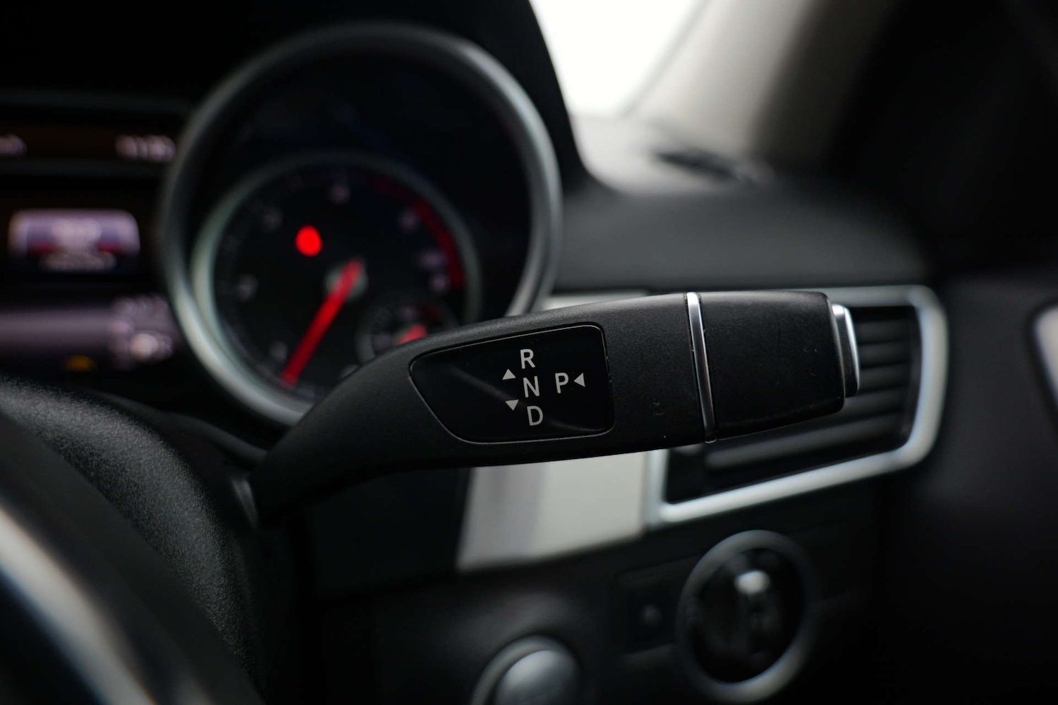 Used Mercedes-Benz GLE 2015 for sale - 76969195: Photo 32