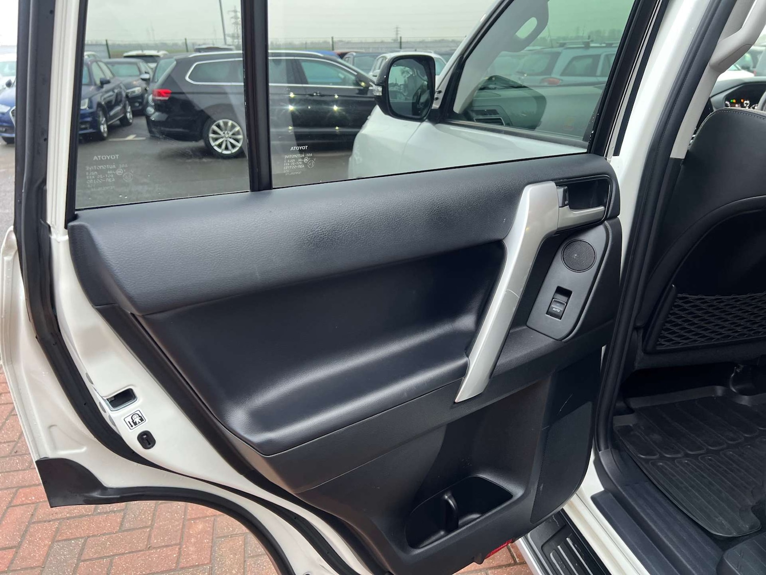 Used Toyota Land Cruiser 2022 for sale - 77288596: Photo 65