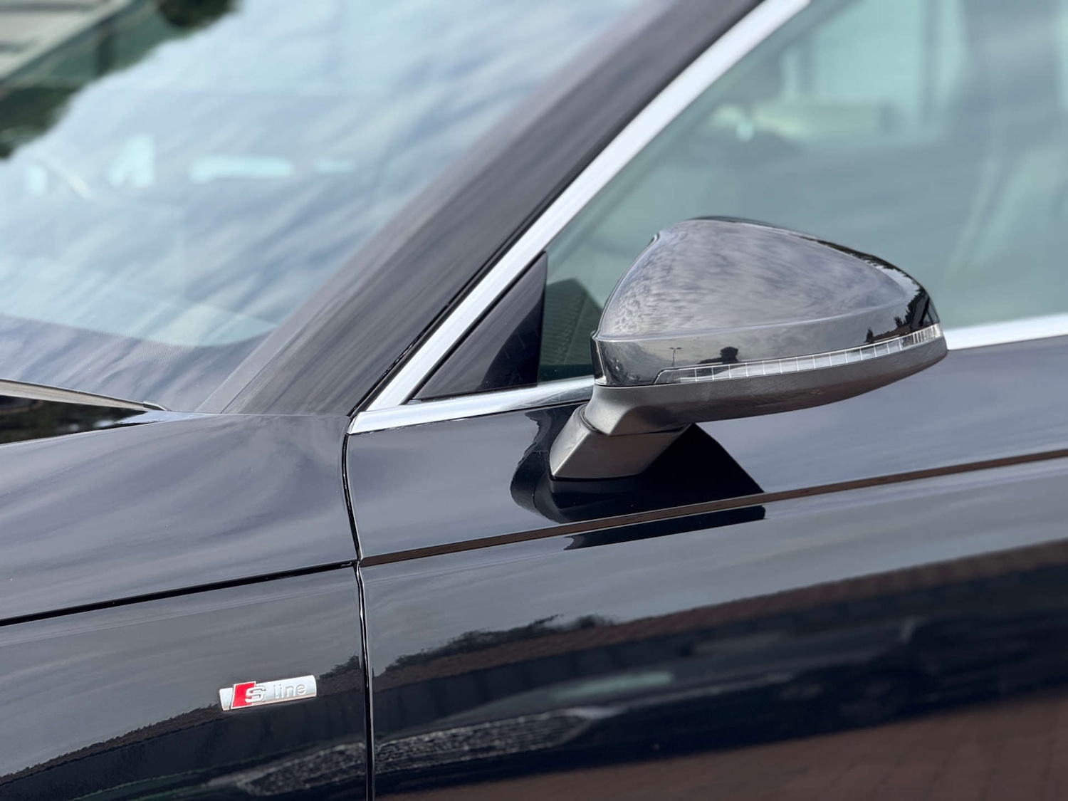 Used Audi A4 2017 for sale - 76056637: Photo 12