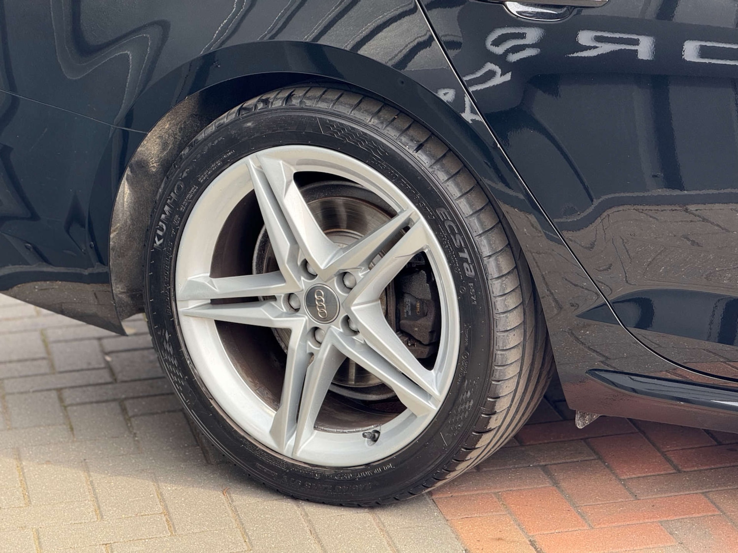 Used Audi A4 2017 for sale - 76056637: Photo 17